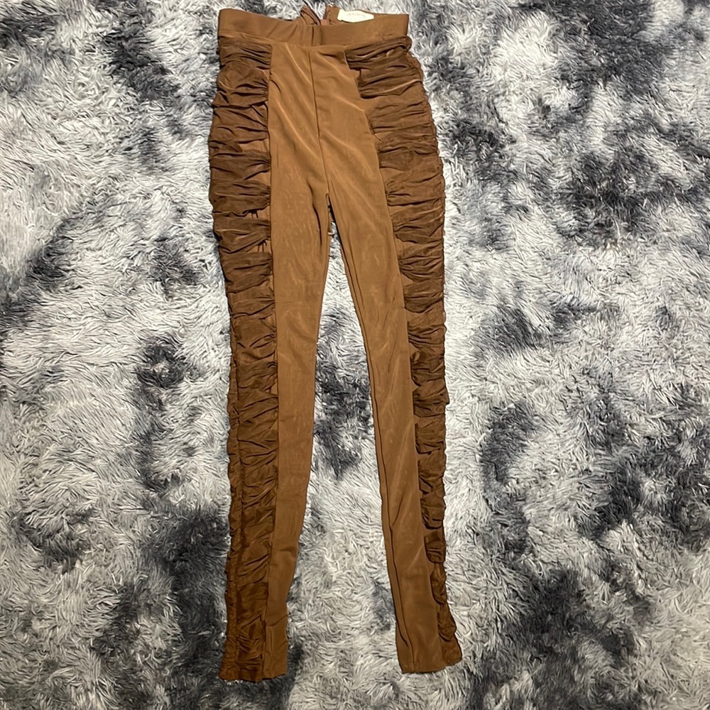 House or CB touched side leggings